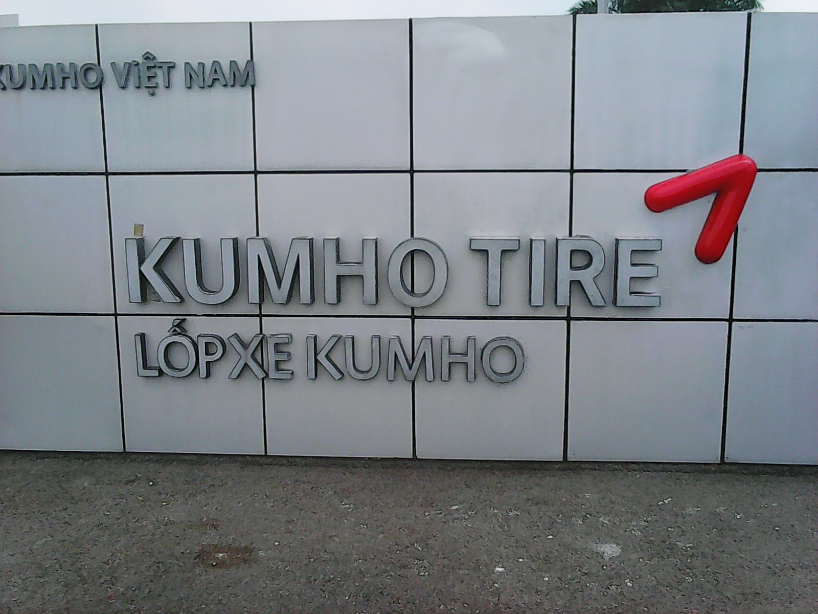 Thi công mặt dựng aluminum cho nhà máy Kumho